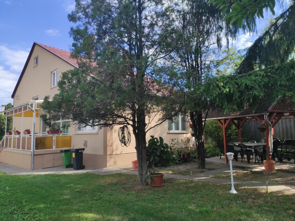 Kovacs Vendeghaz Hajduszoboszlo Exterior foto